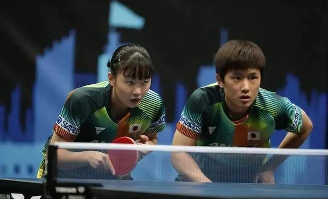 士战袍时 士战袍时